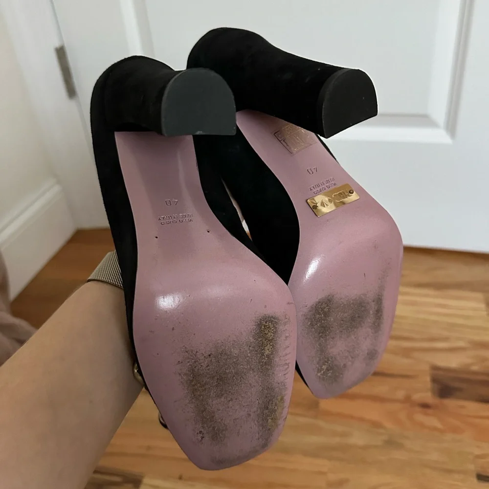 RED Valentino Suede Square Toe/Hill Chain Trim Pumps - Picture 10 of 12